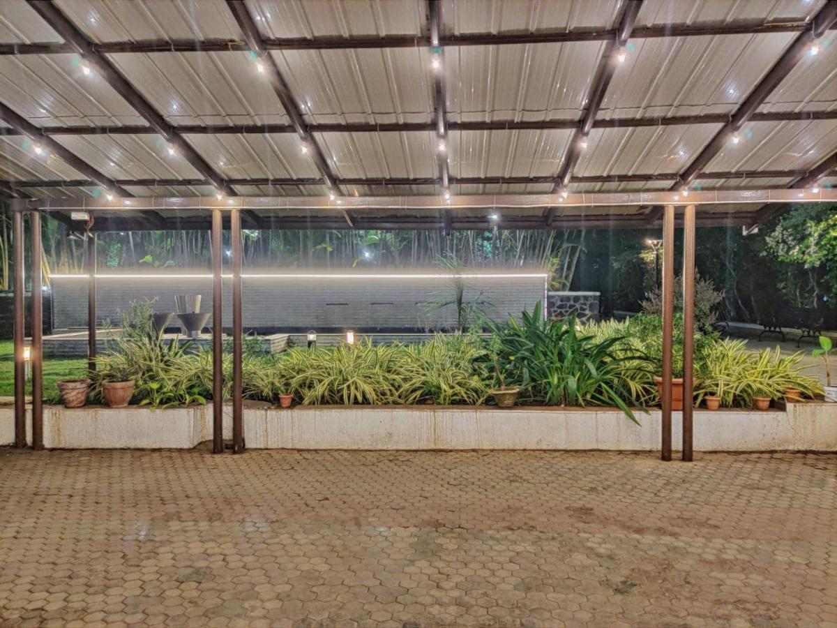 Hotel Ashwin Igatpuri, Pure Veg & Jain Food Kültér fotó