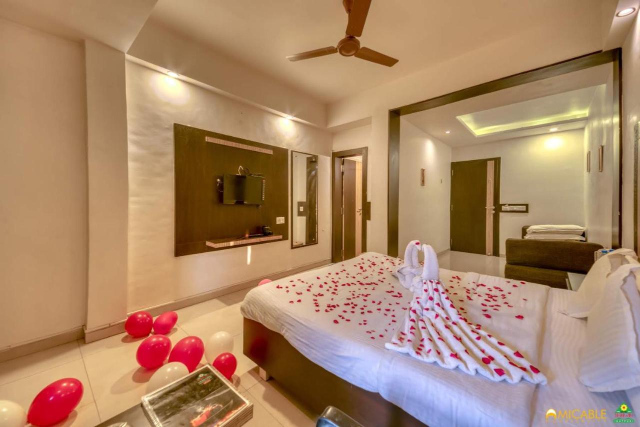 Hotel Ashwin Igatpuri, Pure Veg & Jain Food Kültér fotó