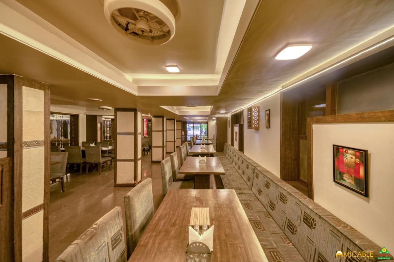 Hotel Ashwin Igatpuri, Pure Veg & Jain Food Kültér fotó