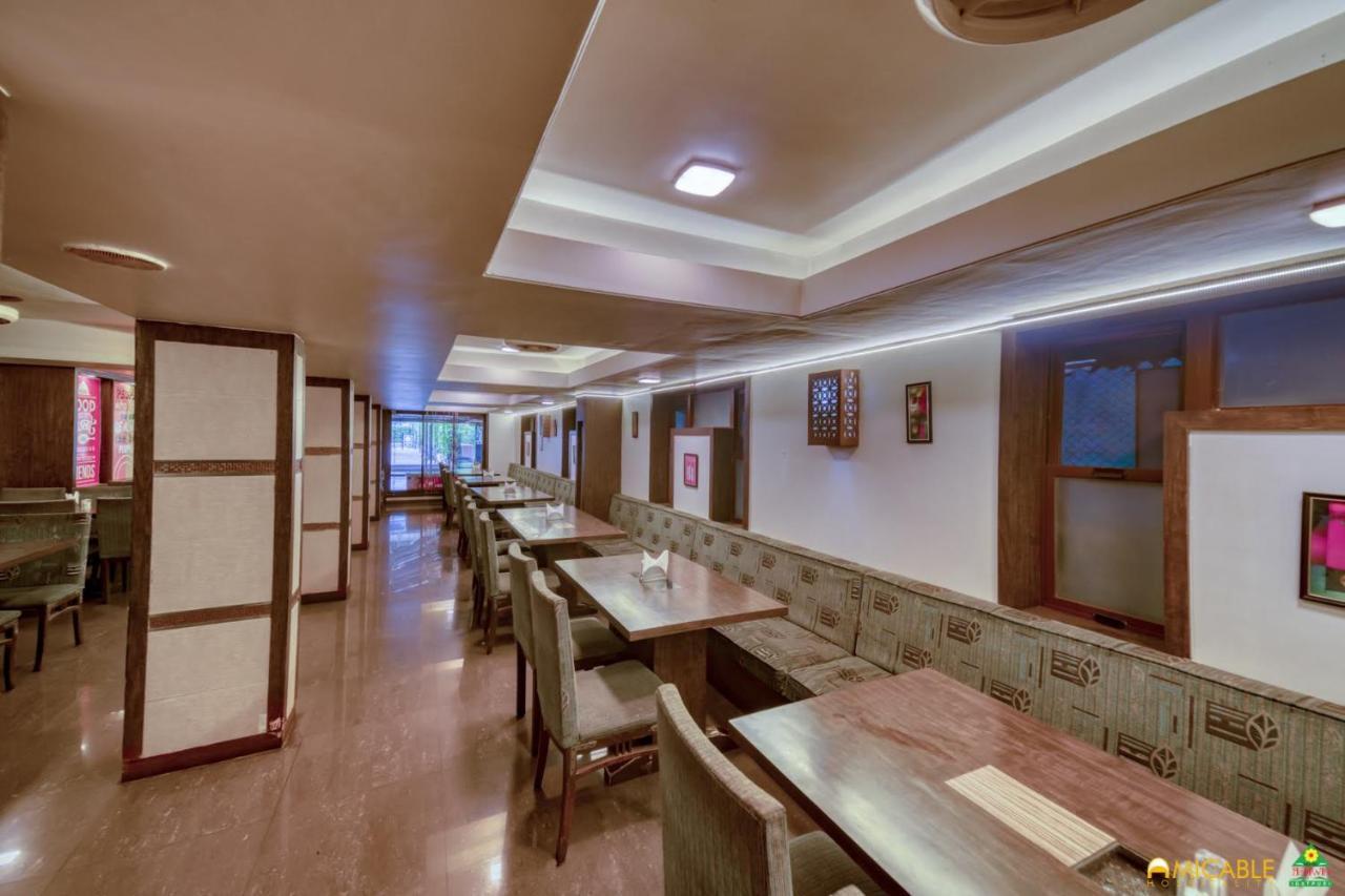 Hotel Ashwin Igatpuri, Pure Veg & Jain Food Kültér fotó